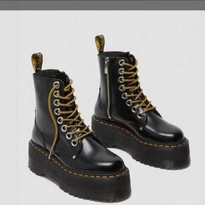Dr Martens 1460 Jadon Max Boots in Black Buttero